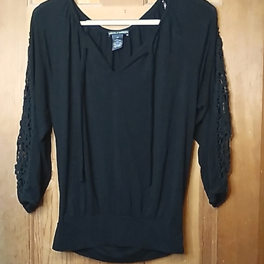 Chelsea & Theodore Black Top with Crotchet Arms Size XS